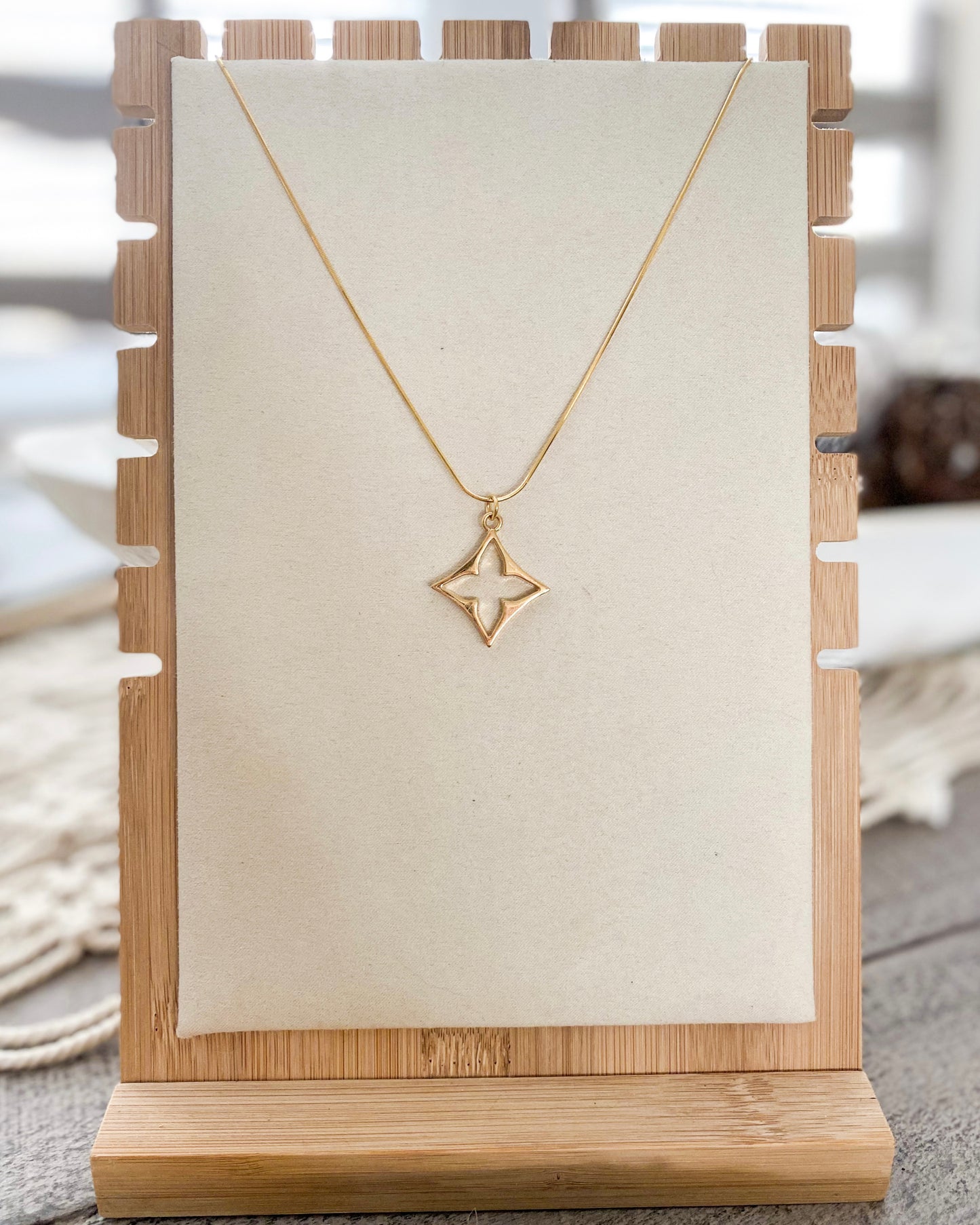 The Fleur (Gold) Necklace