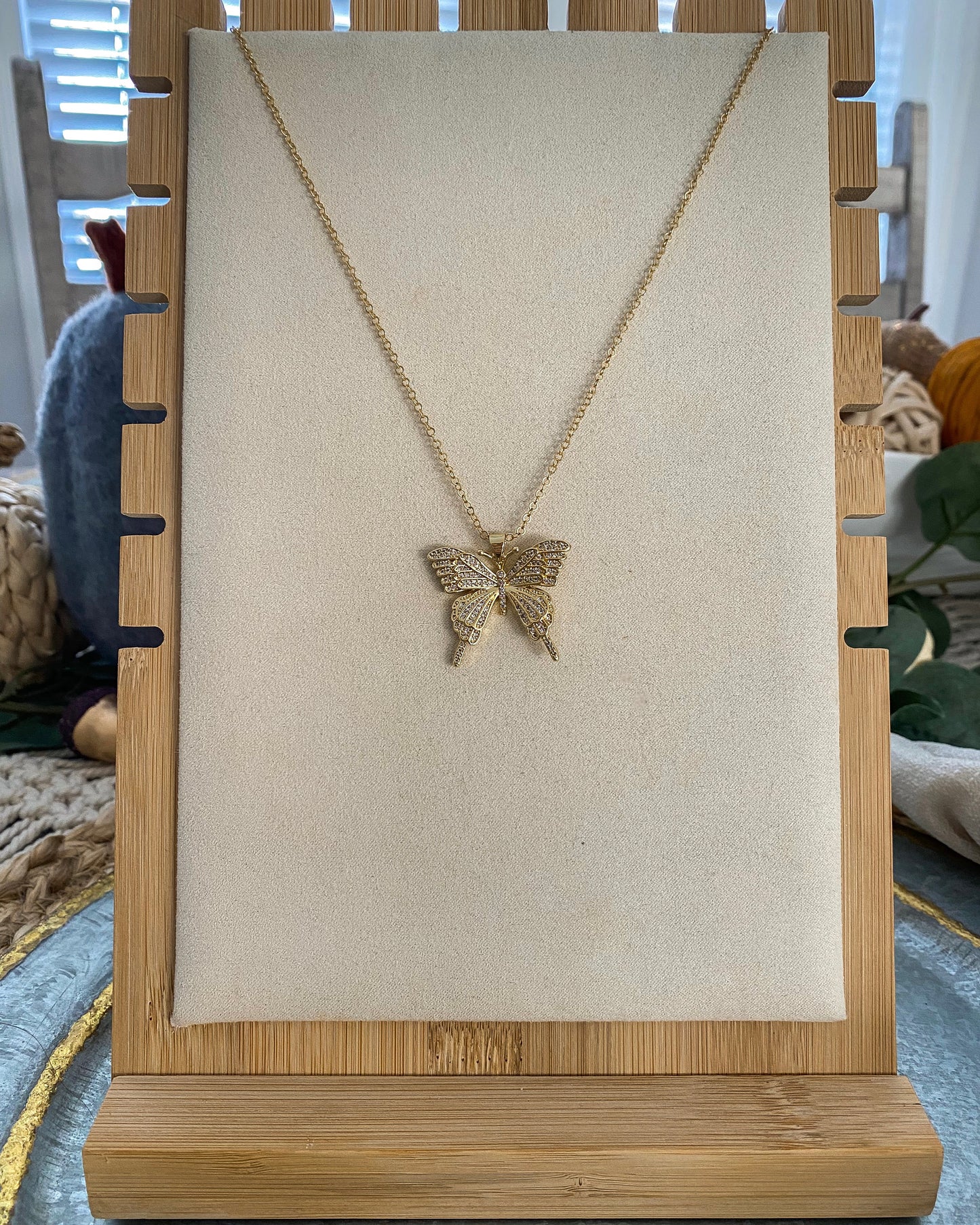 Ava Necklace