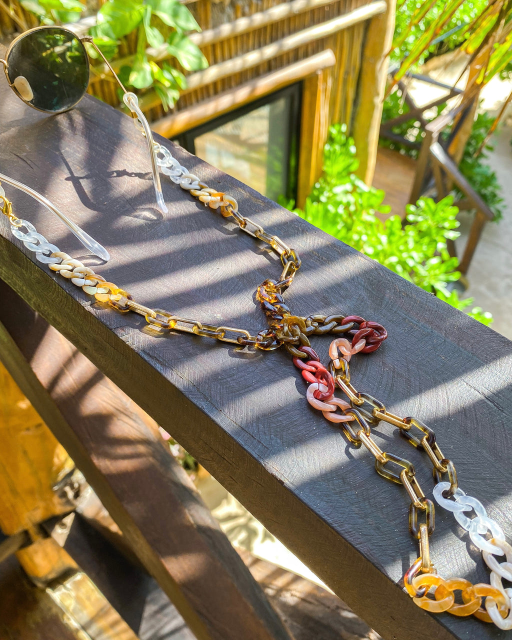 Mixed Coral Sunglasses Chain