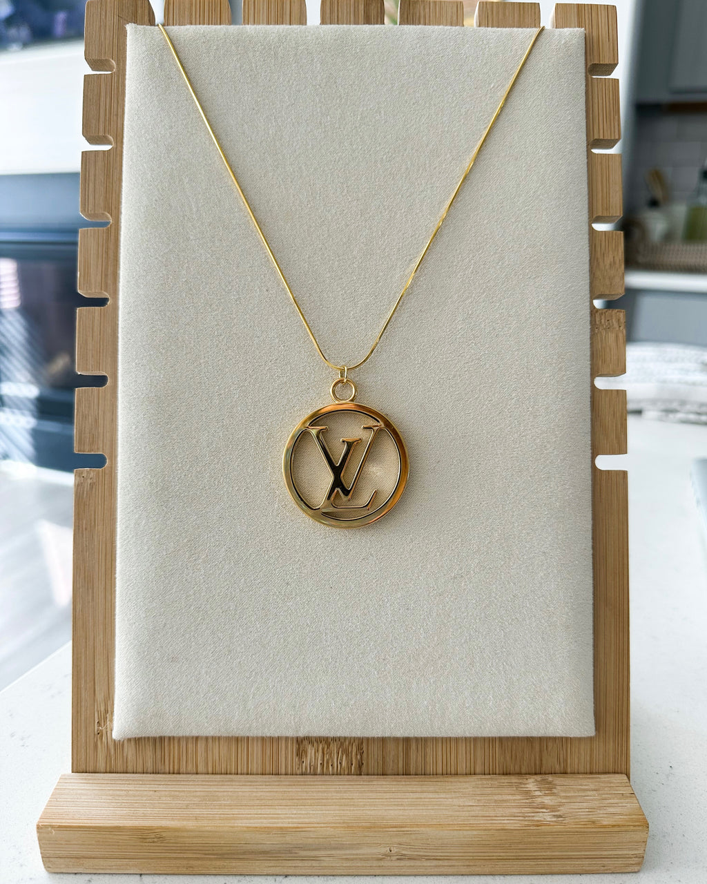 The Circle Lou Necklace