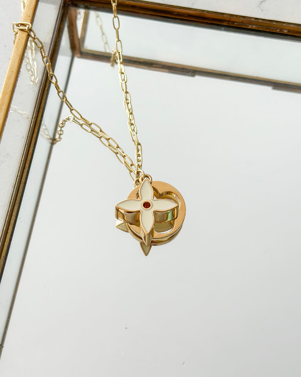 Fleur de Lou Necklace