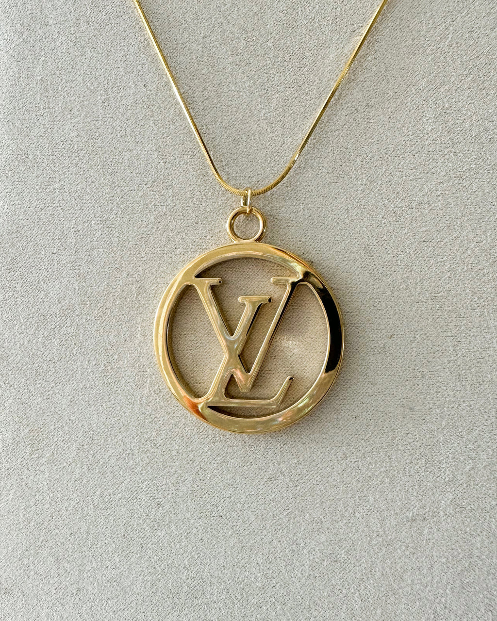 The Circle Lou Necklace